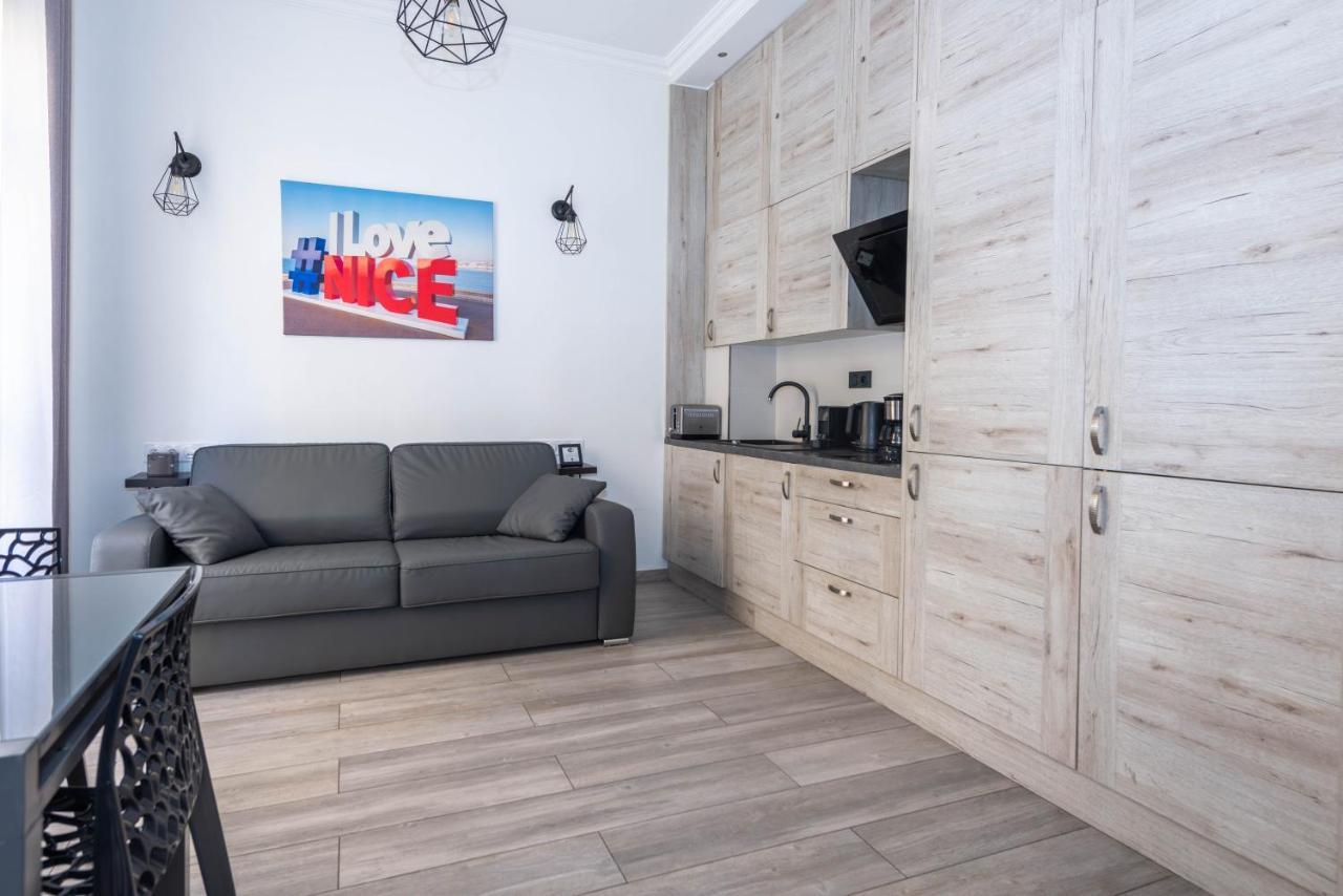 Centre Flat - Modern, Quiet And Brand New Apartment *